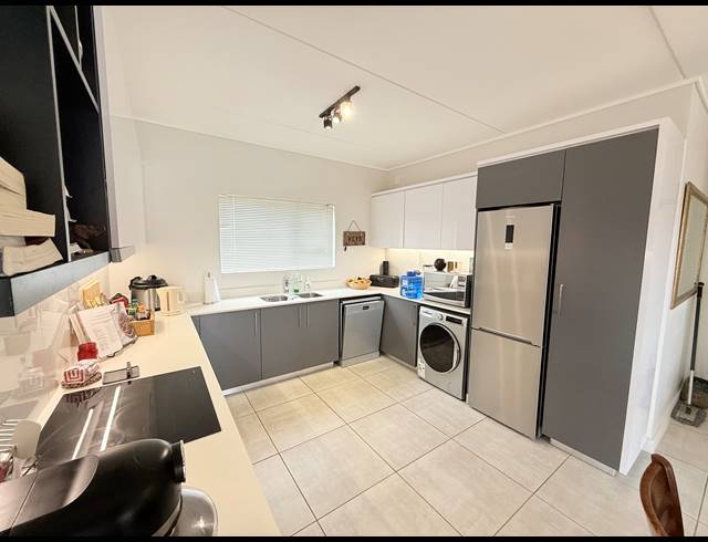 2 BEDROOM APARTMENT TO LET IN IZINGA